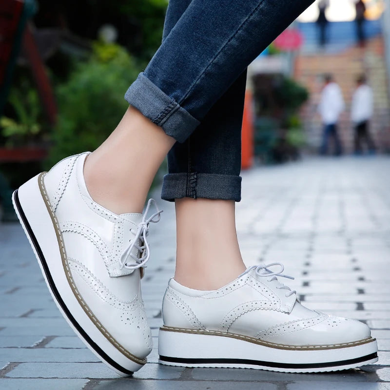 Women's  Fashionable Flat Golf Shoes