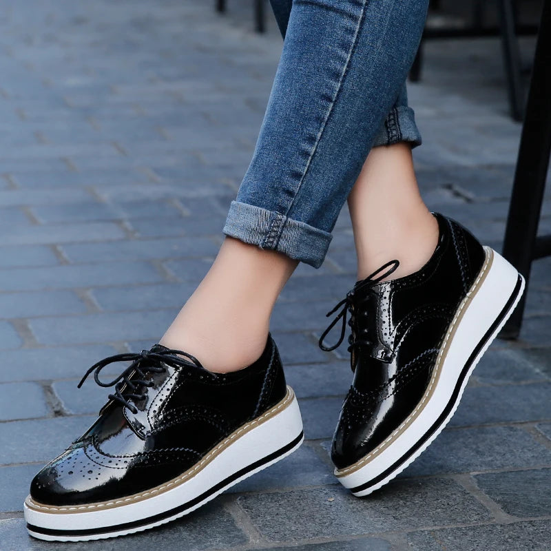 Women's  Fashionable Flat Golf Shoes