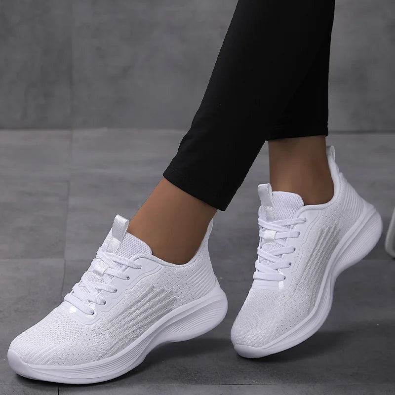 Women Lightweight Sneakers Outdoor Running Sport Shoes Female Mesh Breathable Trainning Shoes White Flat Walking Shoes